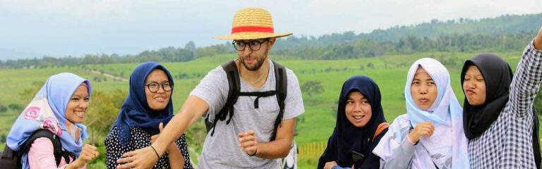 Kursus Bahasa Inggris dengan Bule, bisa Praktek! - Harau Valley English